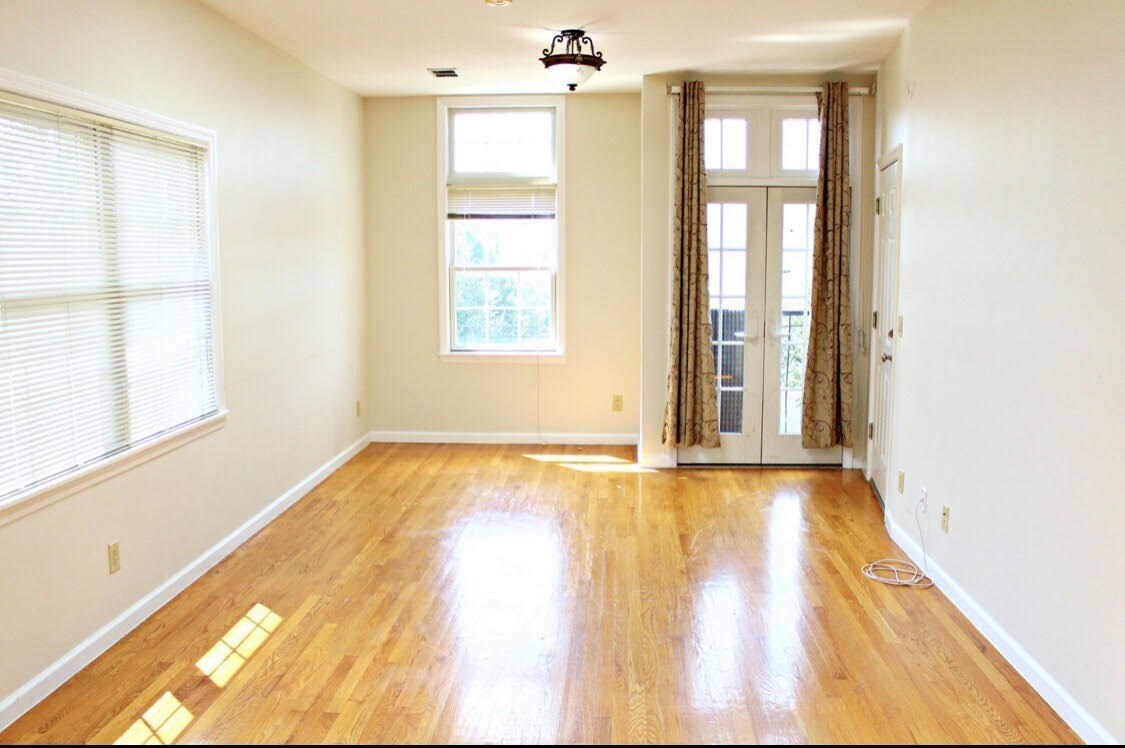 Primary Photo - 24 Emerson Ave