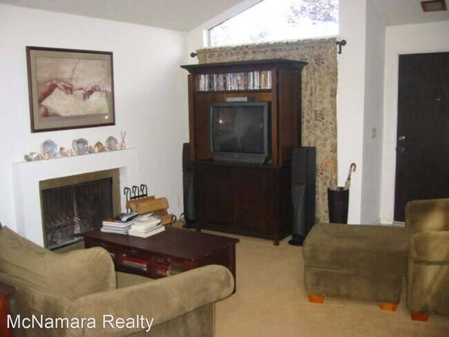 Building Photo - 3 br, 2 bath House - 83 Del Oro Court