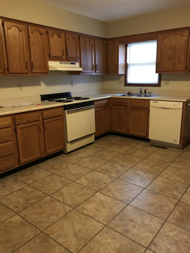 Foto del edificio - 2255 Lane Rd