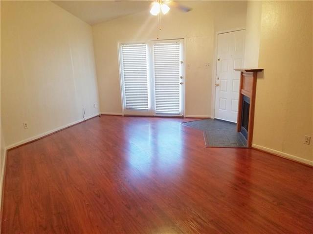 Foto del edificio - 8545 Midpark Rd