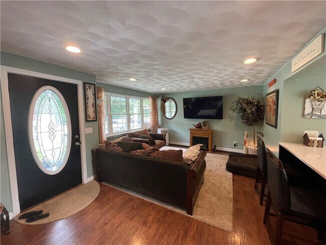 Foto del edificio - 580 Old Main St