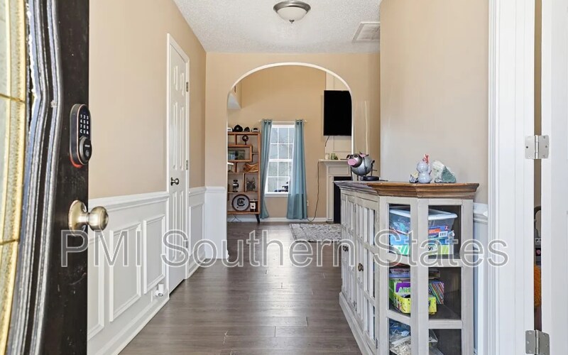 Photo - 217 Sandy Ln