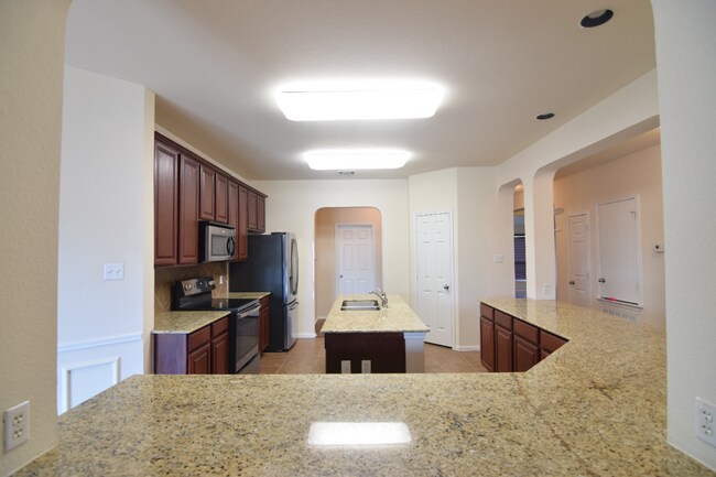 Foto del edificio - 613 Weeping Willow Dr