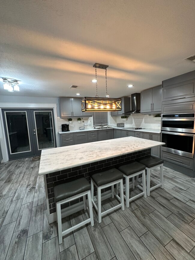 Foto del edificio - 1011 67th Avenue Dr W