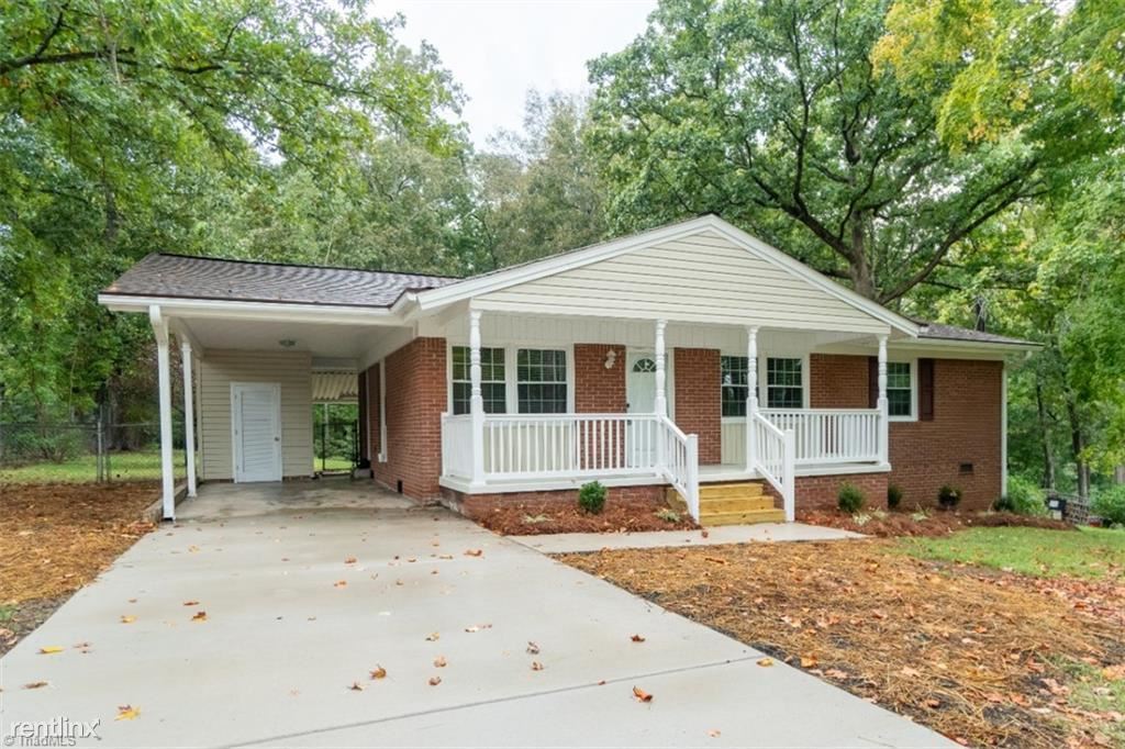 Primary Photo - 3 br, 2 bath House - 1200 Tanglewood Ave