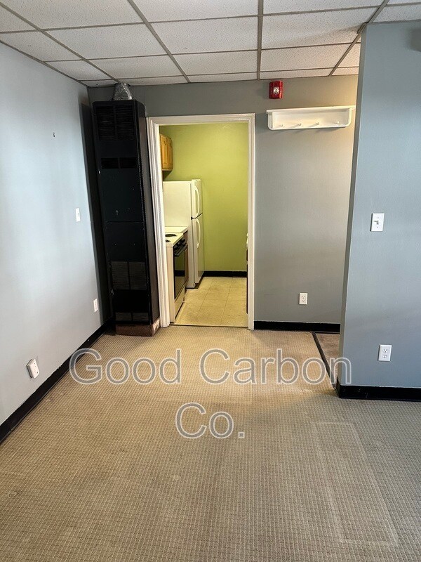 Foto del edificio - 338 Harris Hill Rd