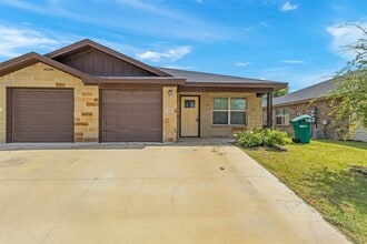 Building Photo - 344 Arnold Dr