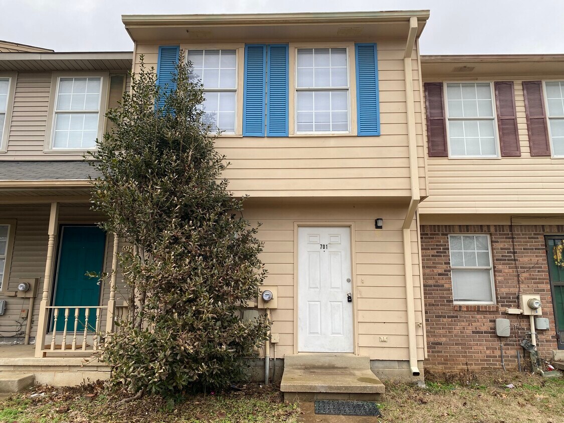 Foto principal - 701 Walker Rd