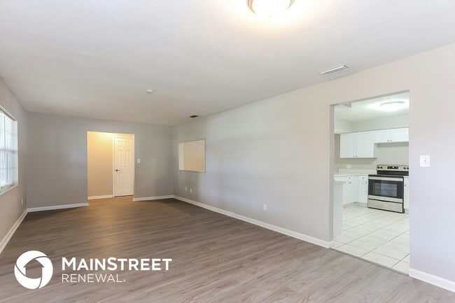 Building Photo - 2209 Malibu Dr