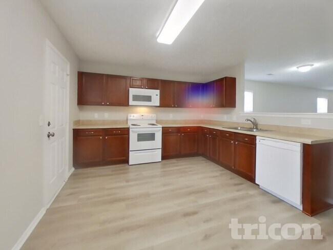 Foto del edificio - 5006 Hancock Cir