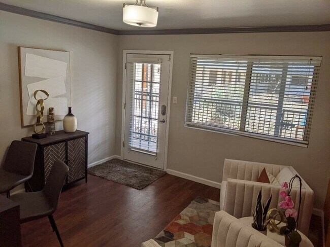 Foto del edificio - 8505 Shoal Creek Blvd