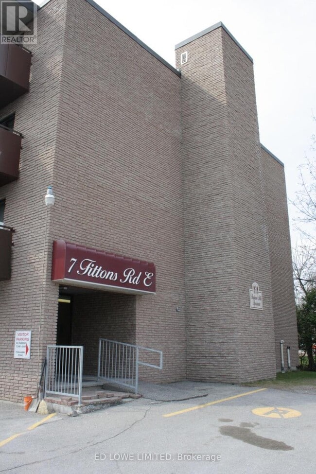 Building Photo - 7 Fittons Rd E