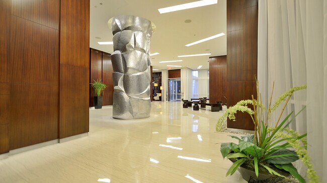 Foto del edificio - Panorama Towers T2, 104- Pool Views from t...