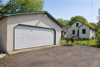 Building Photo - 3625 Orchard Ave N