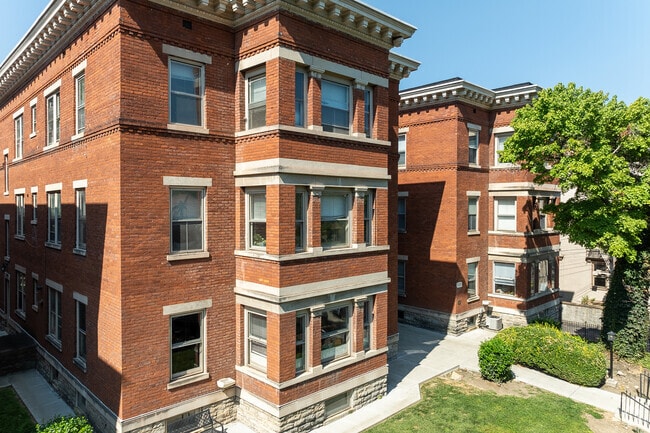 Building Photo - The Arthur Historic Apartments!