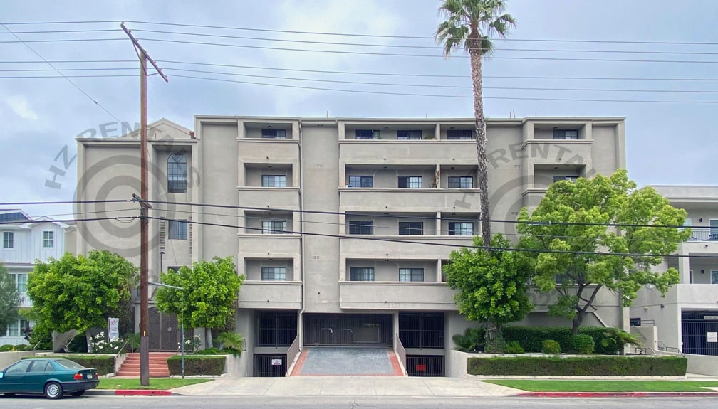 4651 Cahuenga Blvd Unit 210, Toluca Lake, CA 91602 Apartments in