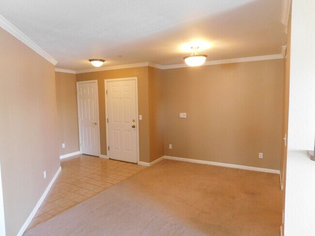 Foto del edificio - 3 Bed | 2 Bath | 1,264 sq ft | Littleton, CO  **Available Mid August**