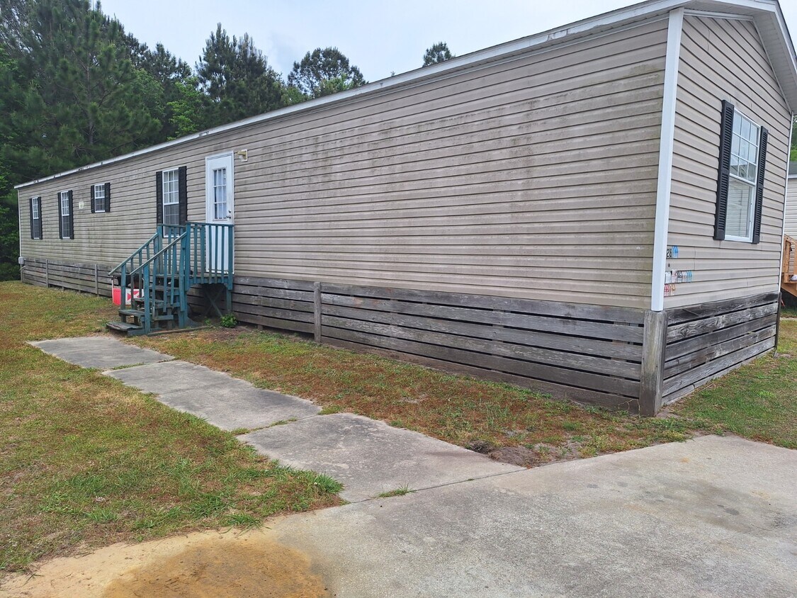 Foto principal - 1134 Kelly Dr
