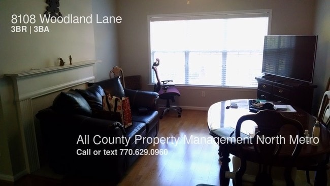 Foto del edificio - 8108 Woodland Ln