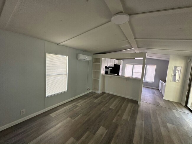 Building Photo - 130 S Suncoast Blvd