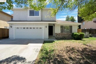 Building Photo - 2490 Ponte Mira Way