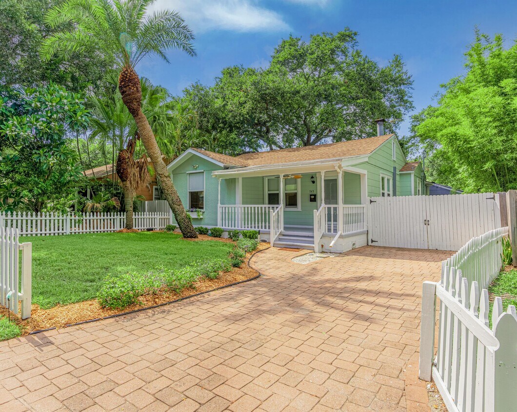 745 Kirkwood Terrace N, Saint Petersburg, FL 33701 House Rental in