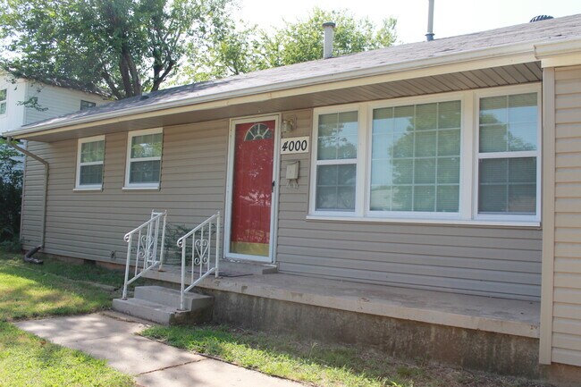 Foto del edificio - A Really Cute 3 bedroom Home - Move in Spe...