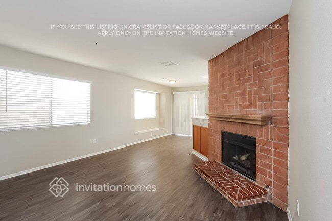 Building Photo - 15395 Villaba Rd