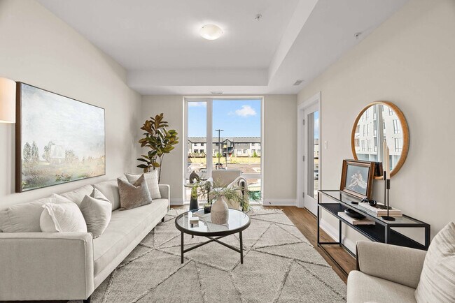 Photo du bâtiment - Sunningdale Heights Apartments & Townhouses