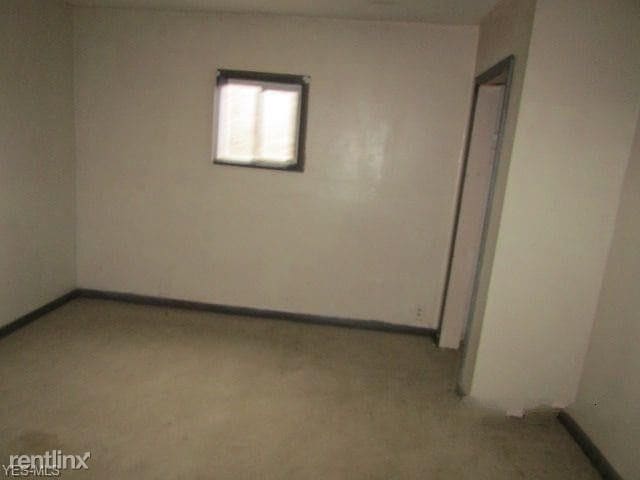 Building Photo - 618 Whitley St