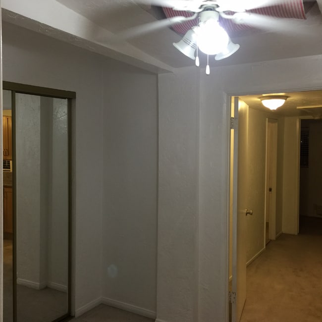 Photo - 7237 Milton Ave Apartment