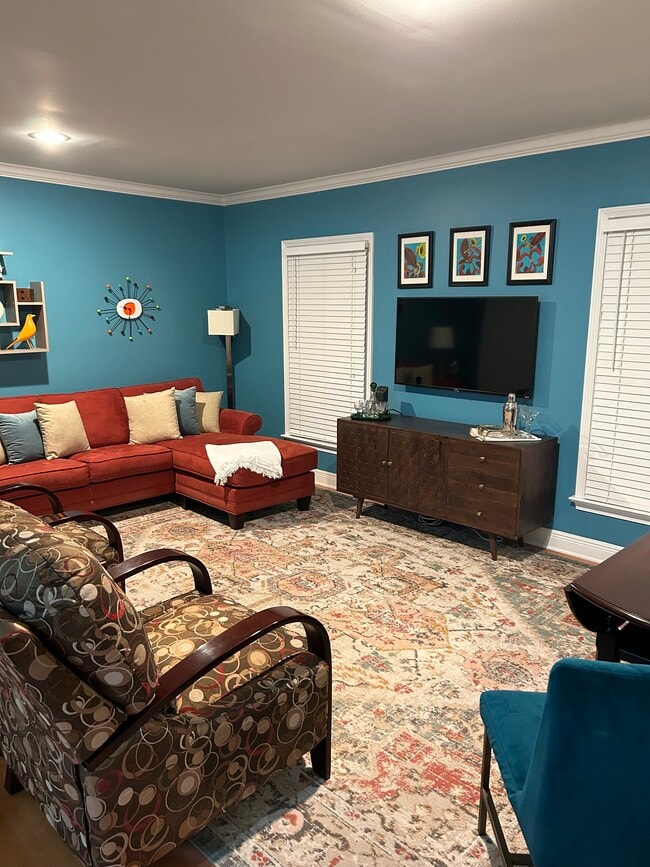 Building Photo - 3101 St Charles Ave