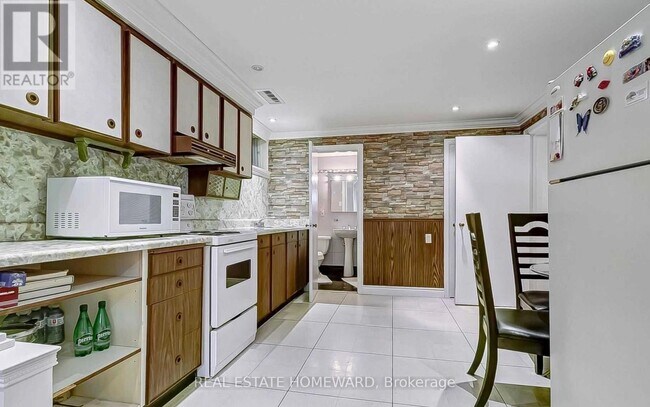 Building Photo - BSMT - 259 FERRIS. ROAD