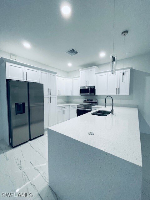 Primary Photo - 2524 39th St W