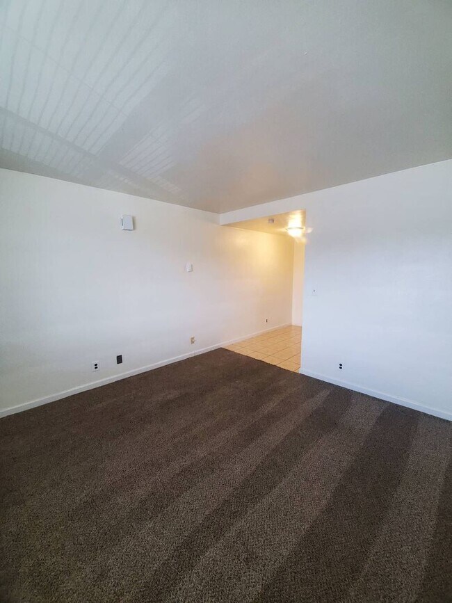 Foto del edificio - 615 S Alder St