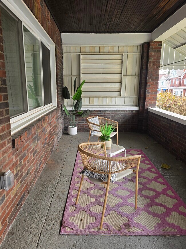 Building Photo - 6501 Deary St