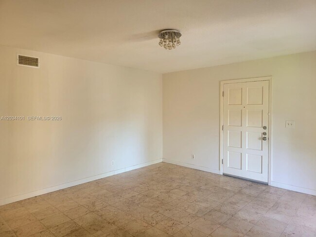 Foto del edificio - 1231 NW 13th St