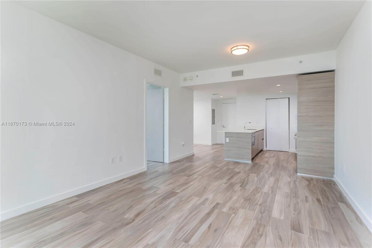 Foto principal - 1300 S Miami Ave