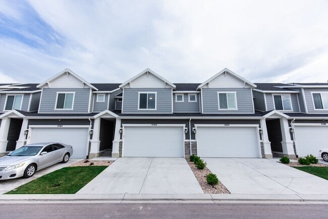 Foto del edificio - 3569 Grassland Dr