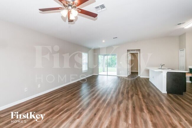 Foto del edificio - 133 NE 9th Ct