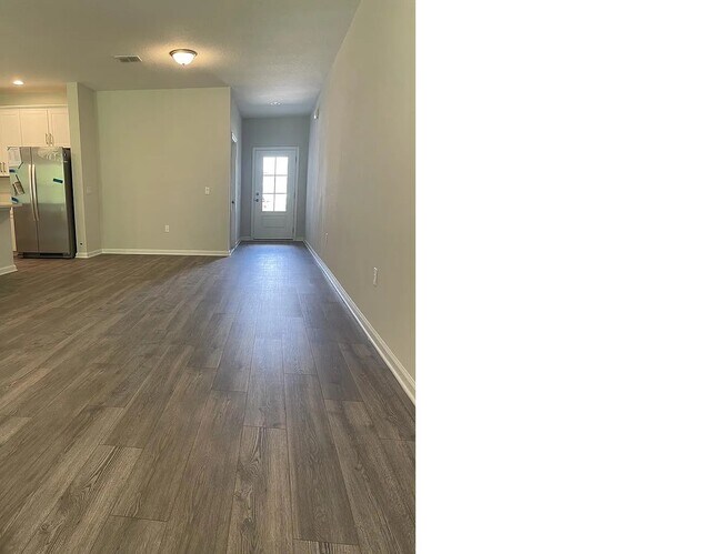 Building Photo - 319 Charlie Way