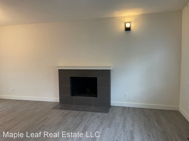 Building Photo - 4 br, 2 bath House - 5125 S Ruggles St