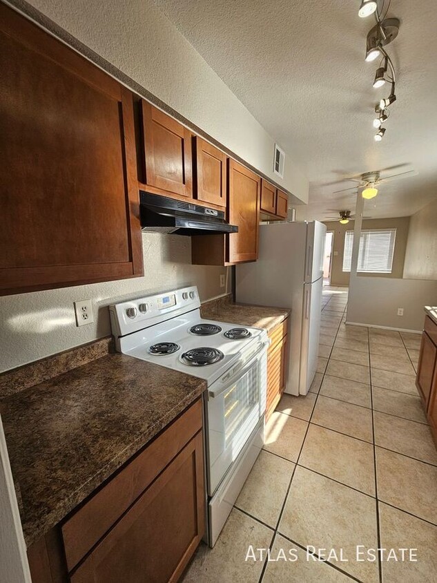 Foto principal - 2 Bedroom 1 Bath in Mesa Move in Today!