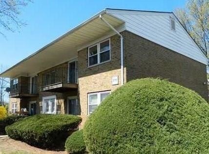 Building Photo - 199 Evergreen Rd