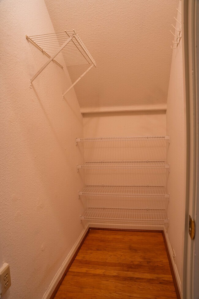 Building Photo - 3487 Pickens Ln