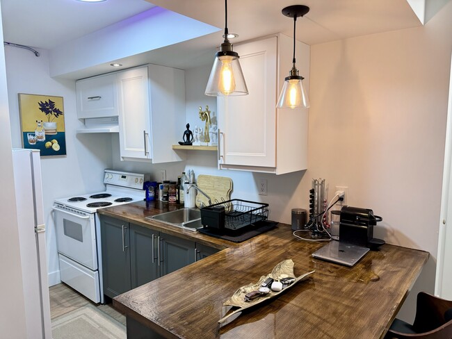 Photo du bâtiment - 1030 Lillian Ave