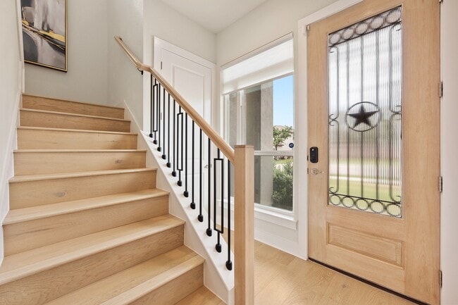 Entry Way - 1616 Woodwind Ln