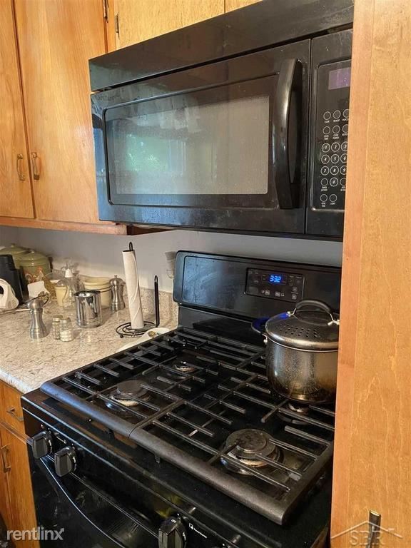 Building Photo - 3 br, 1 bath House - 3167 S 27th St