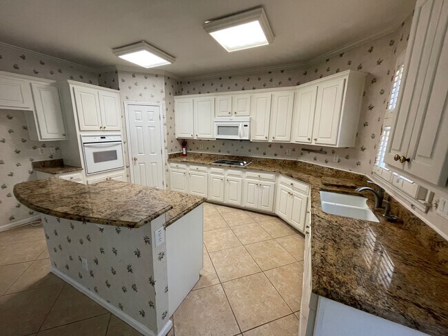 Foto del edificio - 205 Ridgewood Dr