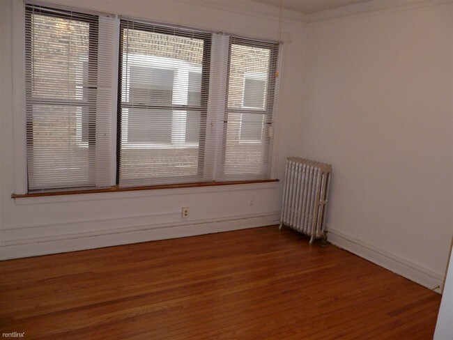 Building Photo - 5337 S Woodlawn Ave